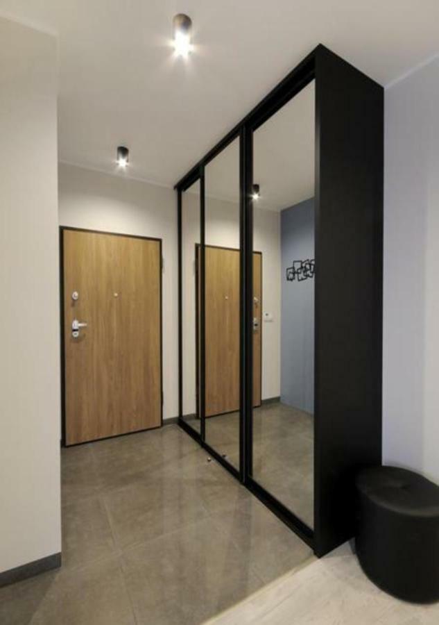 Bulwary Wislane P&O Serviced Apartments With Ac Warsaw Exterior photo